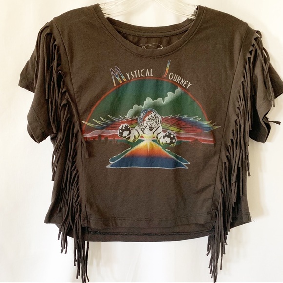 Doe Tops - 🛍Doe Fringe Crop Graphic Top-0069